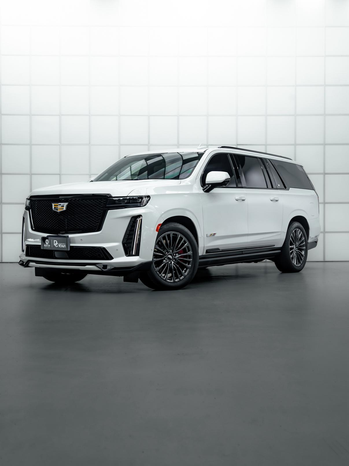 Cadillac kai lei de ESCALADE 2023 6.2T АКПП AWD 7 seats ping xing Imported