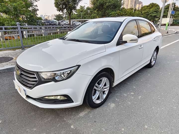 Bestune B30 2016 1.6L АКПП shi zhou year ji nian ban