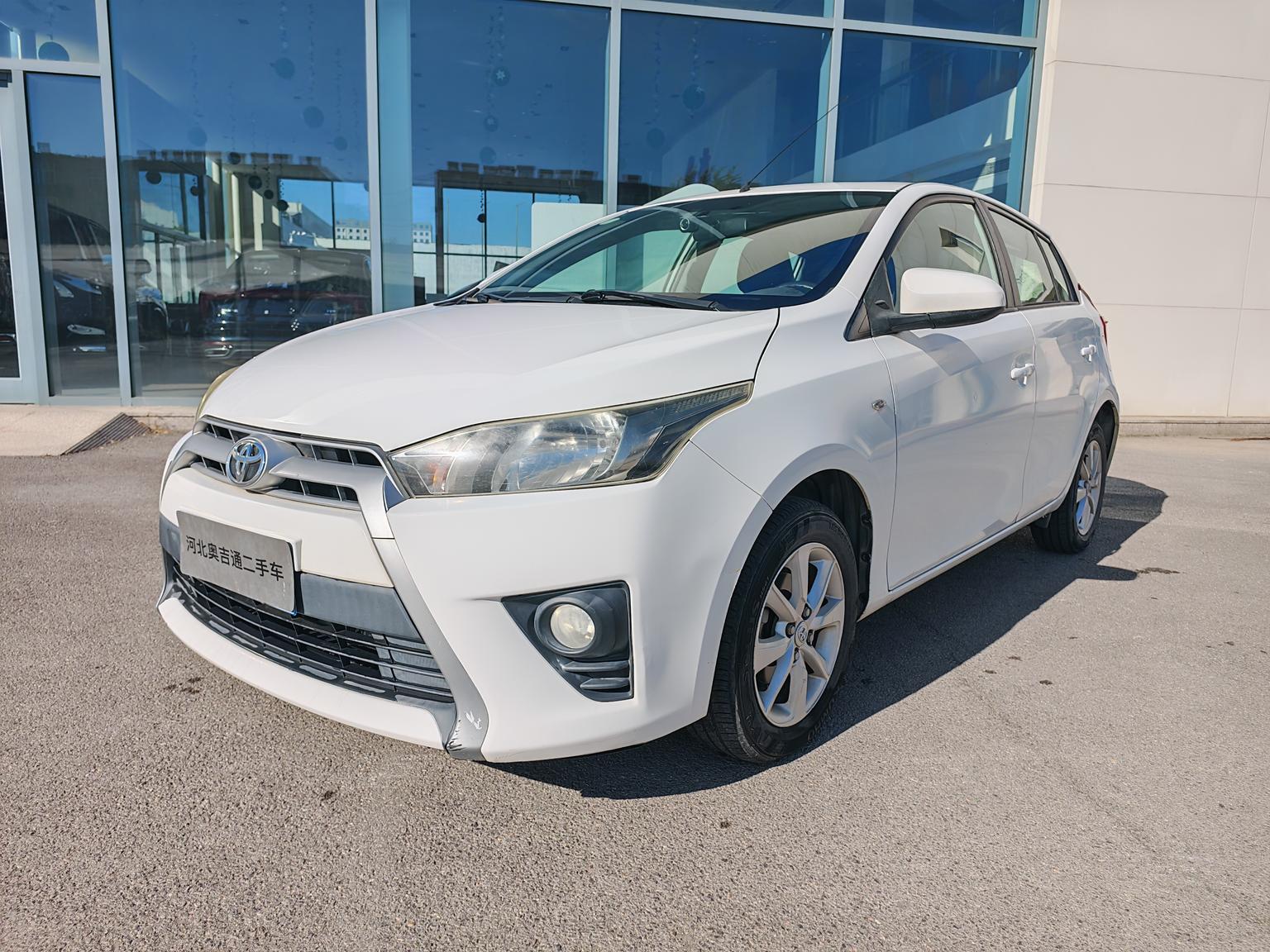 Toyota YARIS L Yaris L 2015 1.5G АКПП xuan dong tian chuang te bie ban