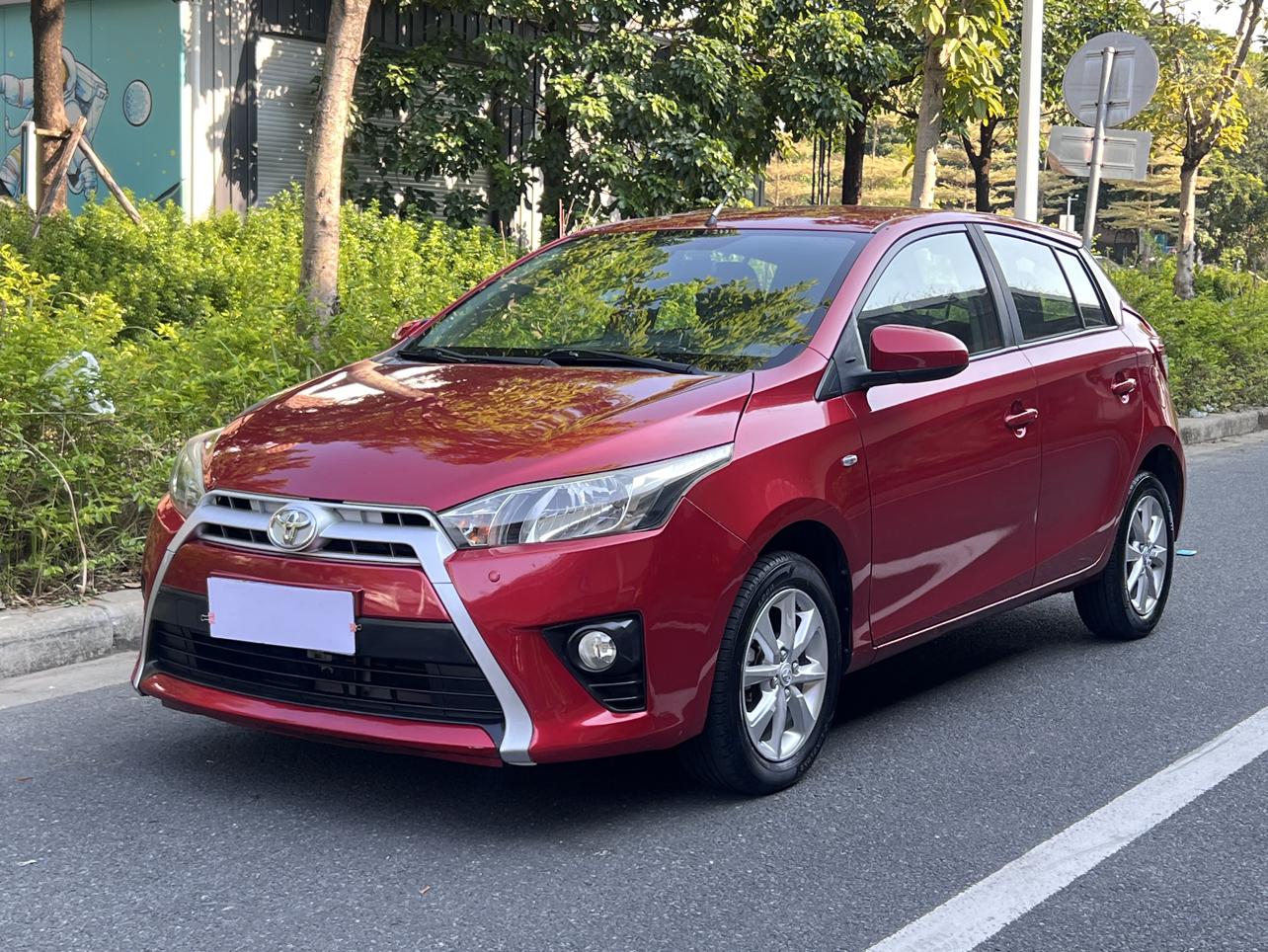 Toyota YARIS L Yaris L 2014 1.5G АКПП xuan dong ban