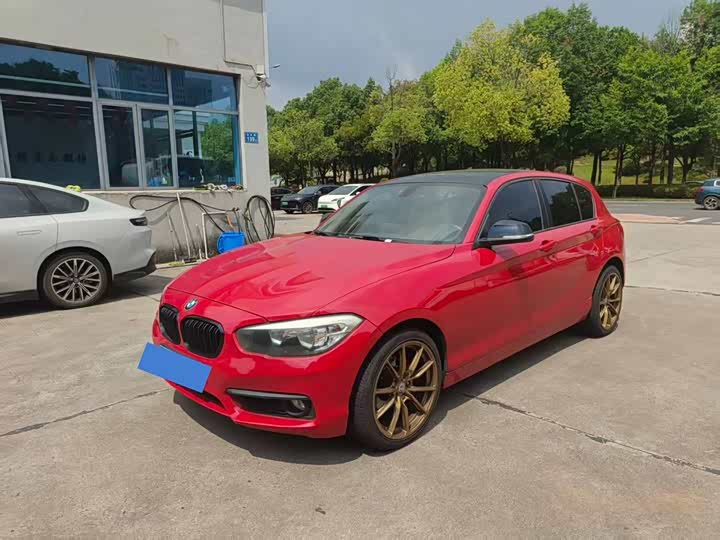 BMW 1 Series 2015 118i Leading