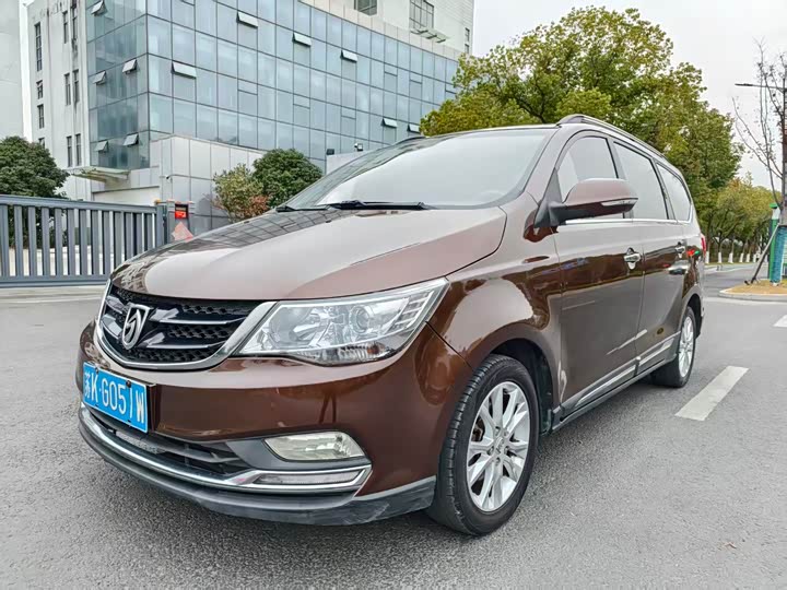 Baojun 730 2016 1.5L МКПП Комфорт 7 seats guo V