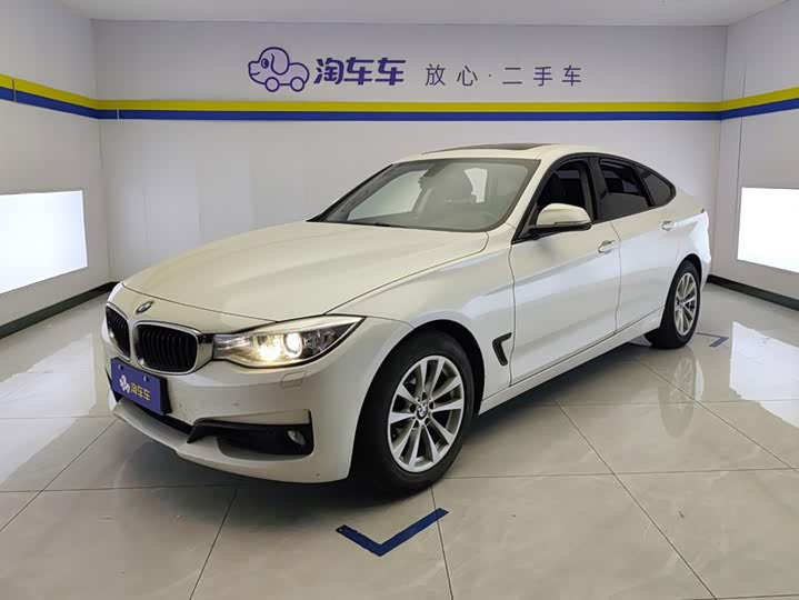 BMW 3 Series GT 2014 320i Leading
