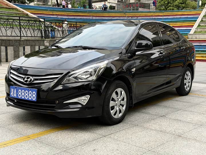Hyundai Solaris 2014 1.4L МКПП zhi neng xing GLS