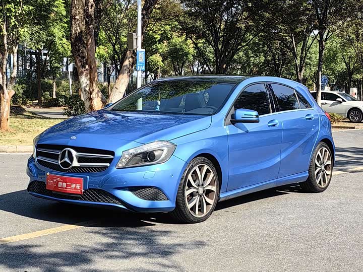 Mercedes-Benz A-Class 2015 A 200 Style