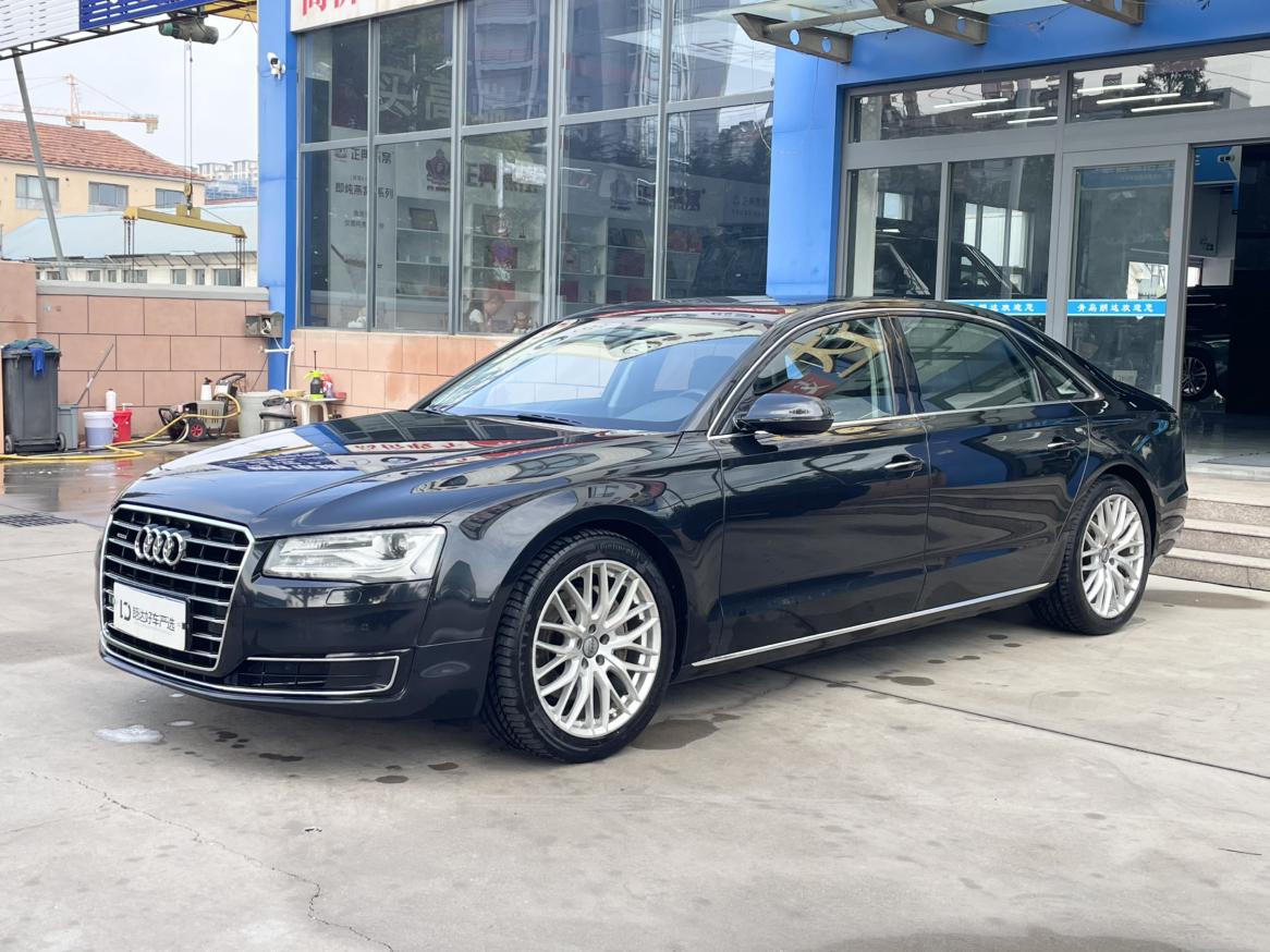 Audi A8 2014 A8L 45 TFSI quattro Комфорт