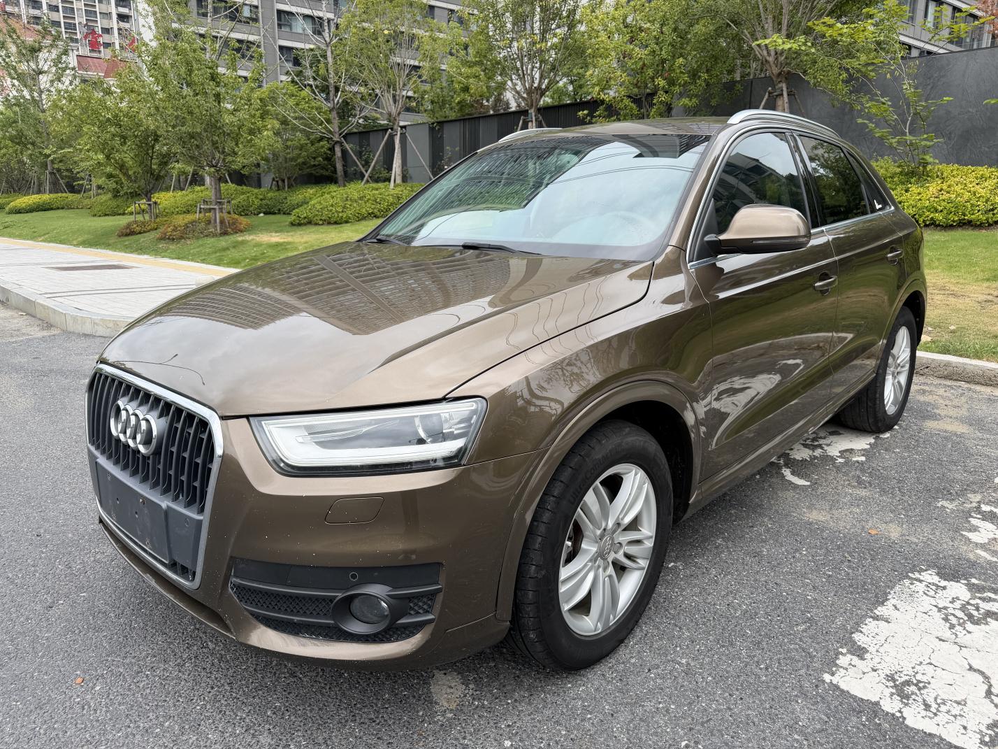 Audi Q3 2015 35 TFSI quattro ji shu xing