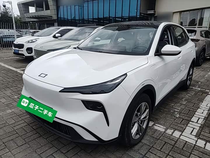 Bestune yue yi 03 2025 565km le xiang ban