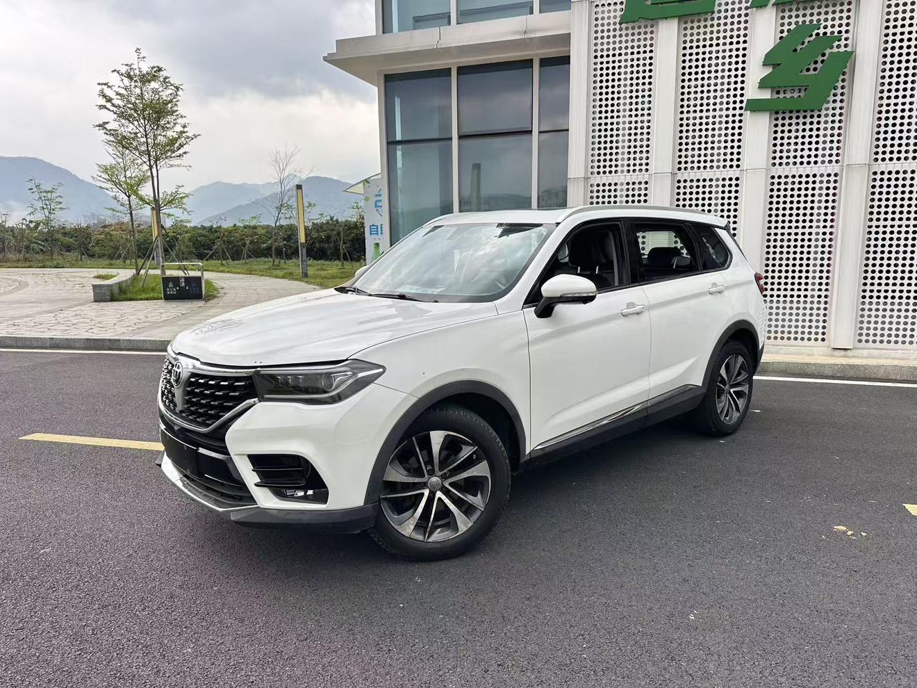 Brilliance V7 2018 280T АКПП Люкс 5 seats