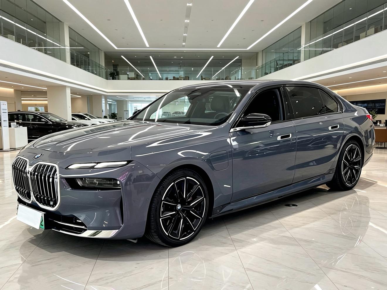 BMW i7 2023 eDrive50L Leading hao hua tao zhuang