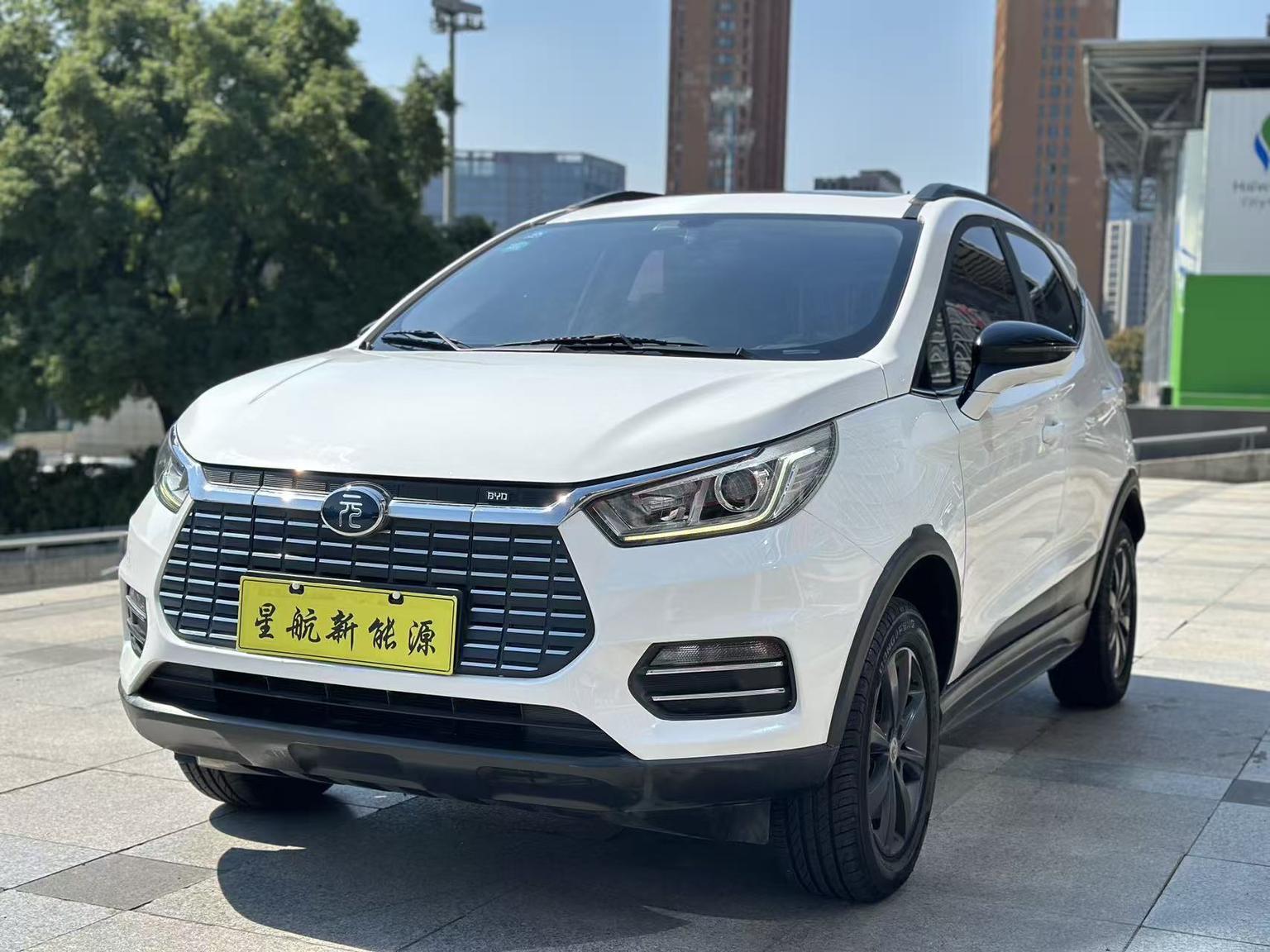 BYD Yuan EV 2018 EV360 zhi lian xuan ku xing