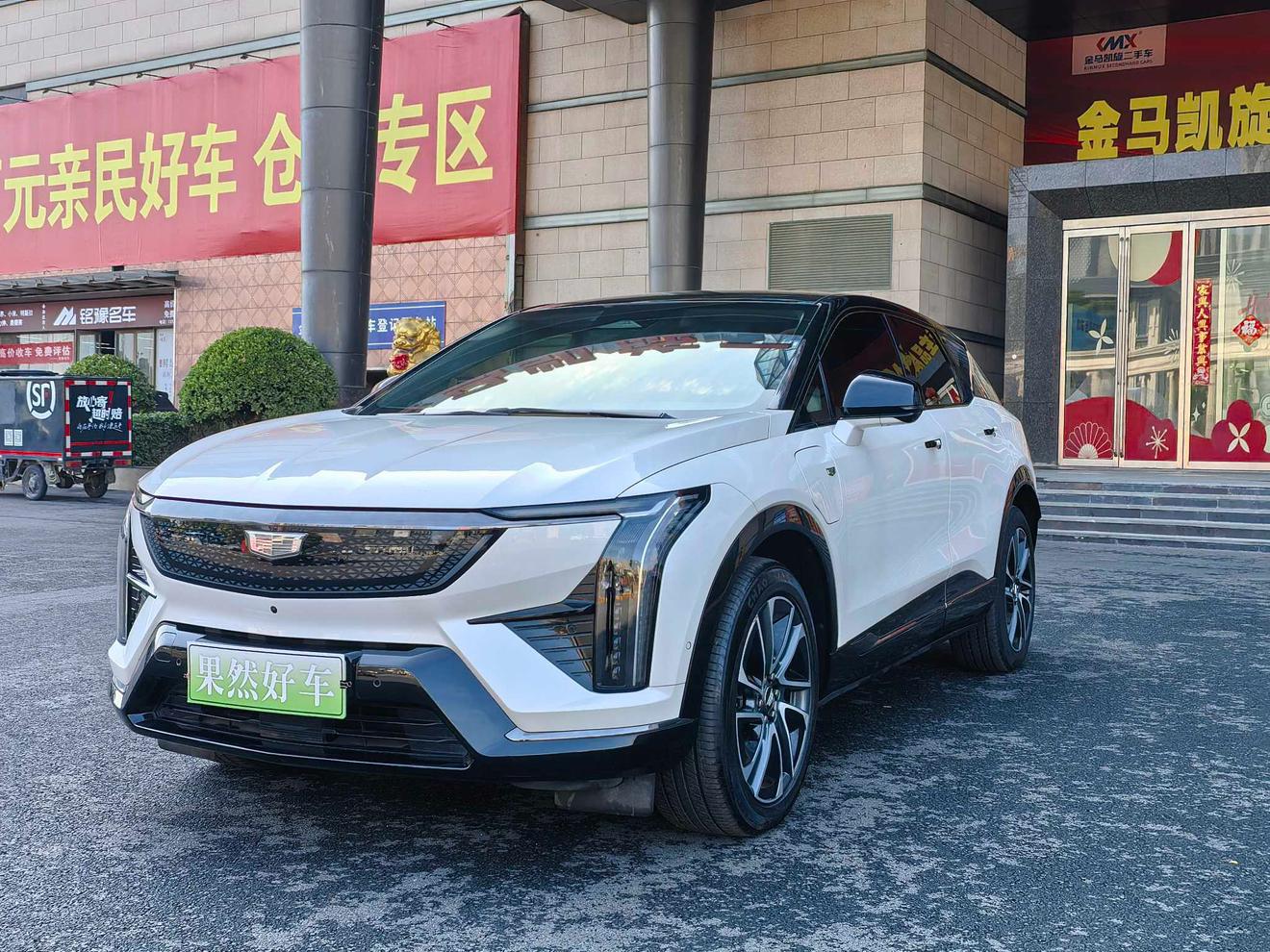 Cadillac Optiq 2024 AWD zhang xu hang ban