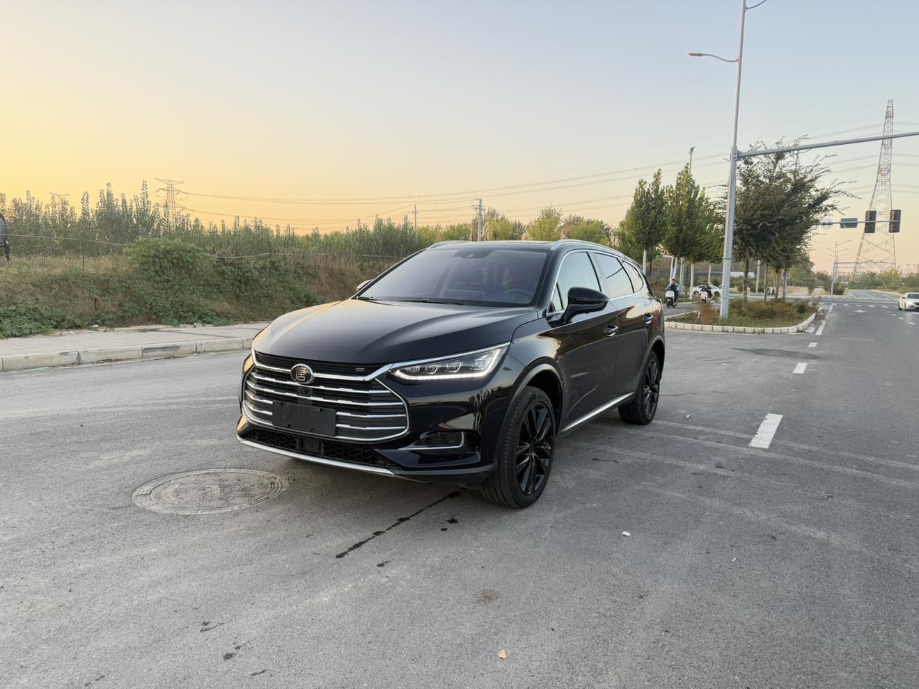 BYD Tang 2018 2.0T АКПП zhi lian zun rong xing 7 seats guo V