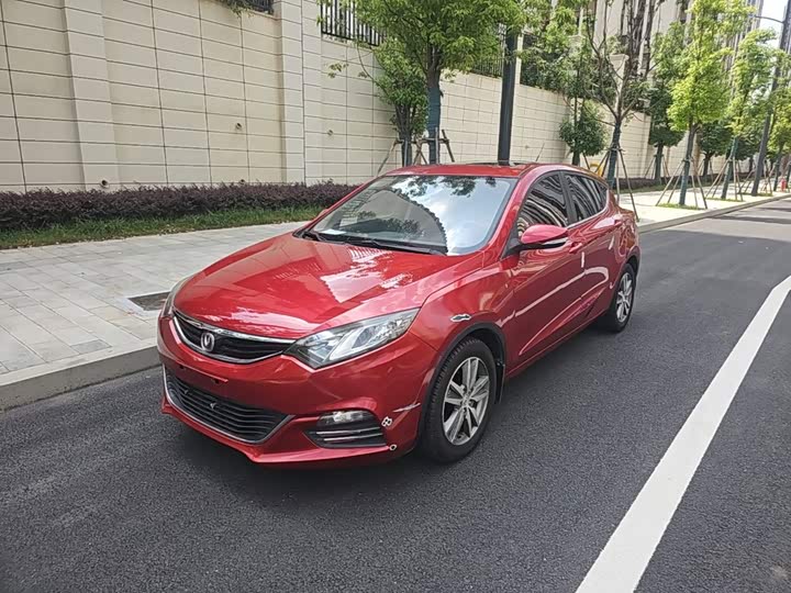 Changan Eado XT 2015 1.6L МКПП jun ku xing guo V