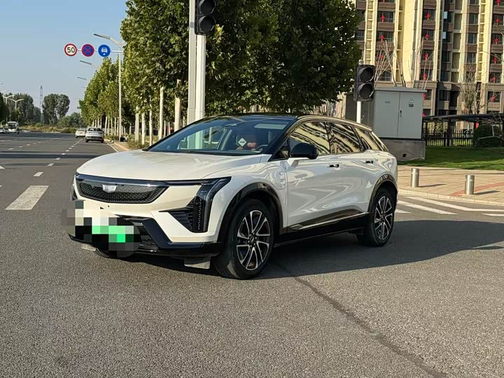 Cadillac Optiq 2024 AWD zhang xu hang ban