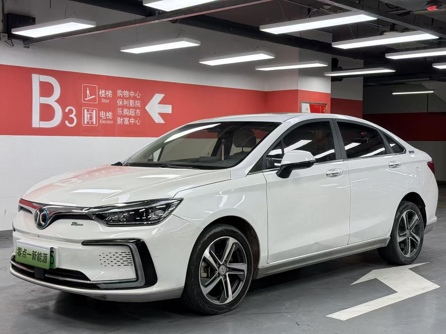 BAIC EU5 2018 R500 zhi feng ban