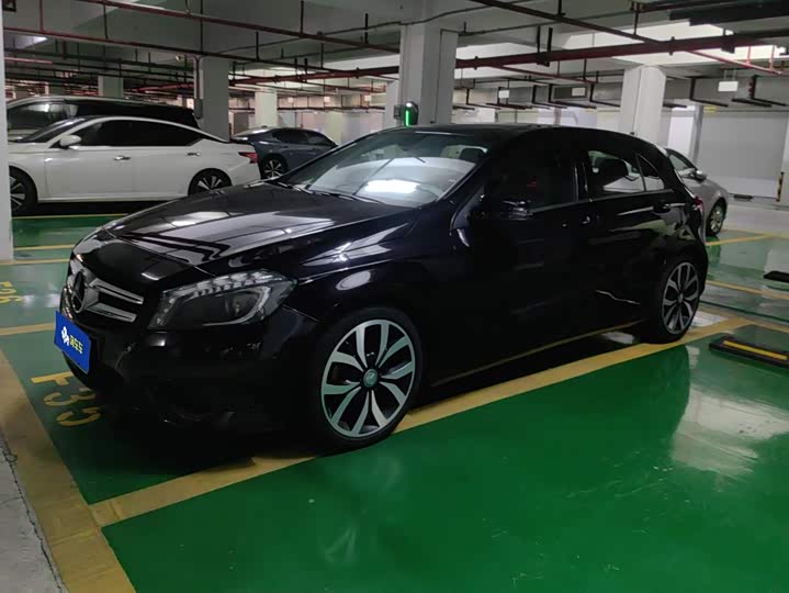 Mercedes-Benz A-Class 2015 A 200 Style