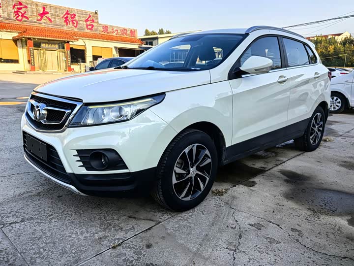 BAIC shen bao X55 2016 1.5T CVT jing ying ban