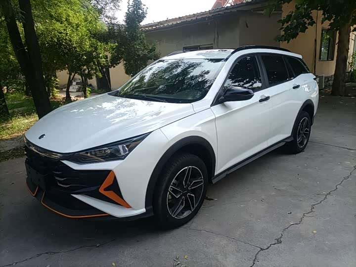 Aeolus Yixuan GS 2024 ma he ban 1.5L АКПП xing yao ban