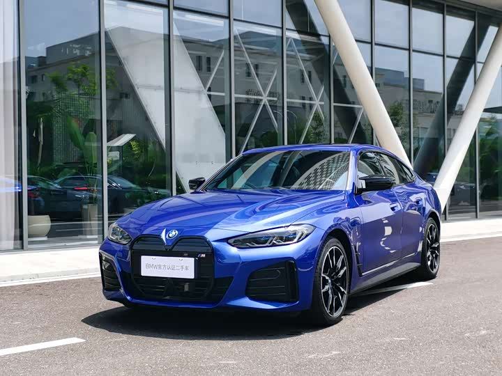 BMW i4 M 2023 M5 0