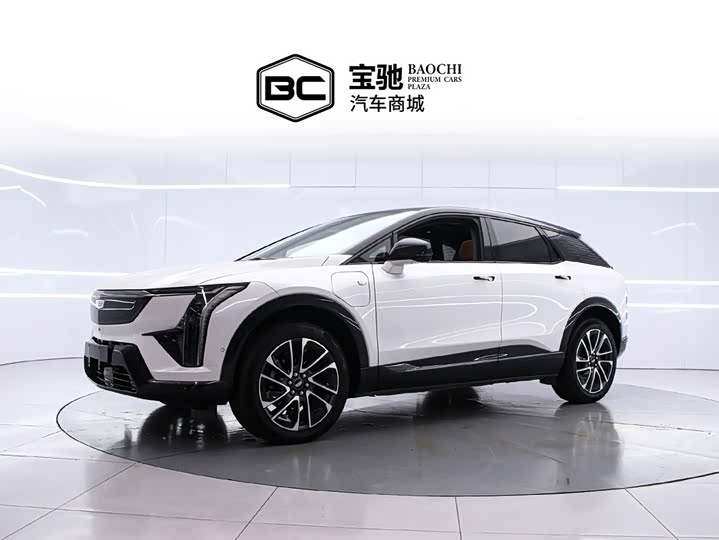 Cadillac Optiq 2024 AWD zhang xu hang ban
