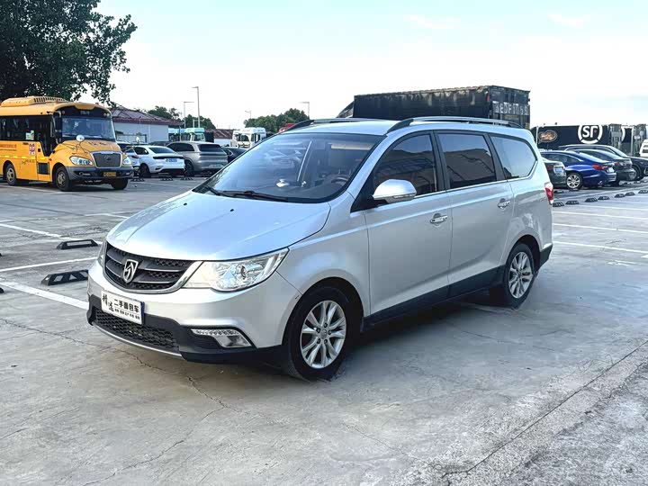 Baojun 730 2014 1.5L МКПП Комфорт 7 seats
