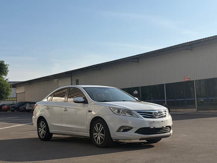 Changan Eado 2015 1.6L МКПП Люкс guo V