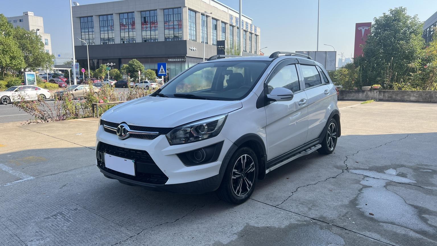 BAIC Senova X25 2015 1.5L МКПП biao zhun xing