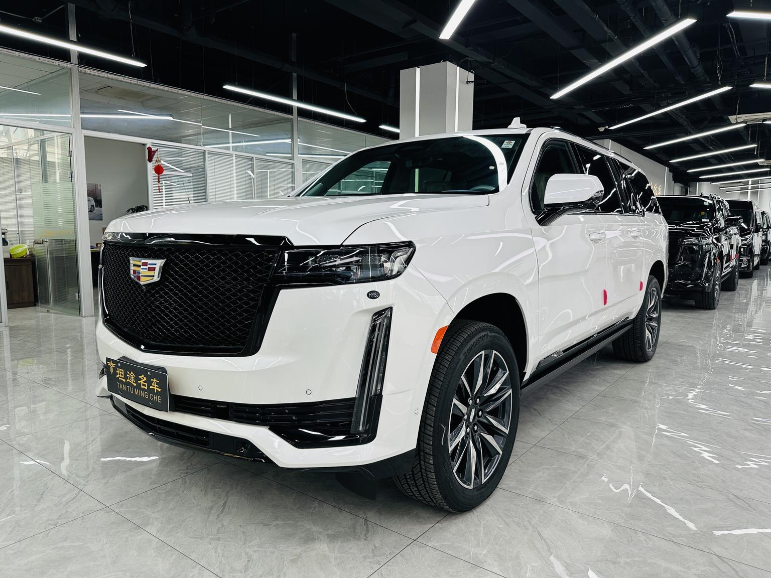 Cadillac kai lei de ESCALADE 2024 6.2T АКПП AWD 7 seats ping xing Imported