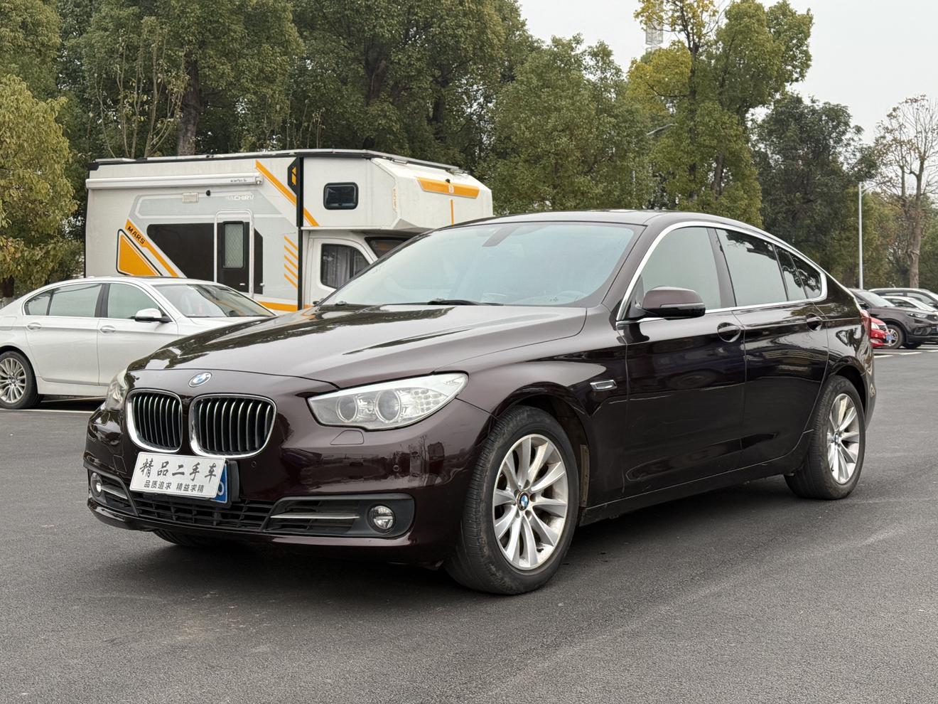 BMW 5 Series GT 2014 528i Leading