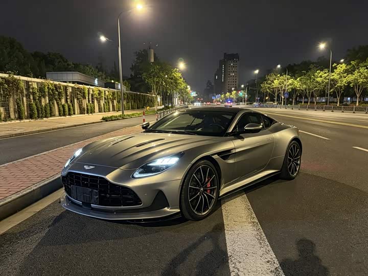 Aston Martin DB12 2023 4.0T V8 Coupe
