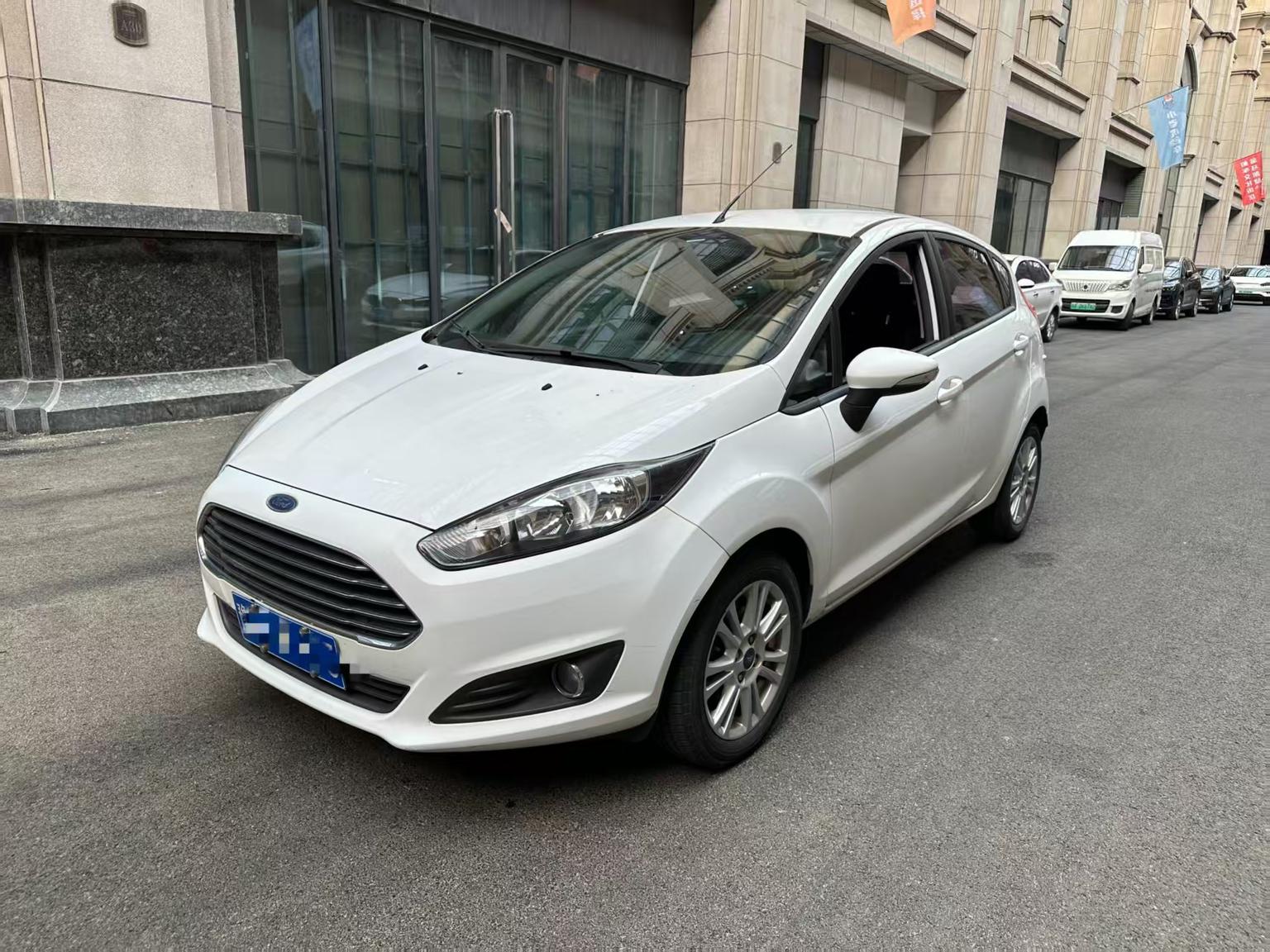 Ford Fiesta 2013 liang xiang 1.5L АКПП Style