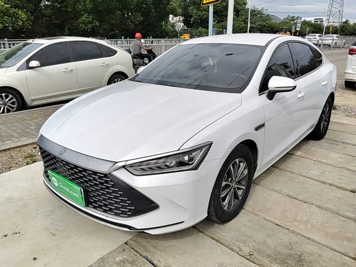BYD Qin Plus 2021 DM-i 55KM Премиум