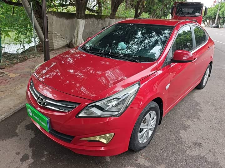 Hyundai Solaris 2014 1.4L МКПП zhi neng xing GLS