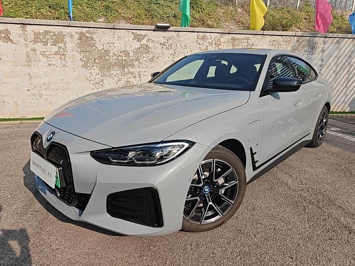 BMW i4 2023 eDrive40