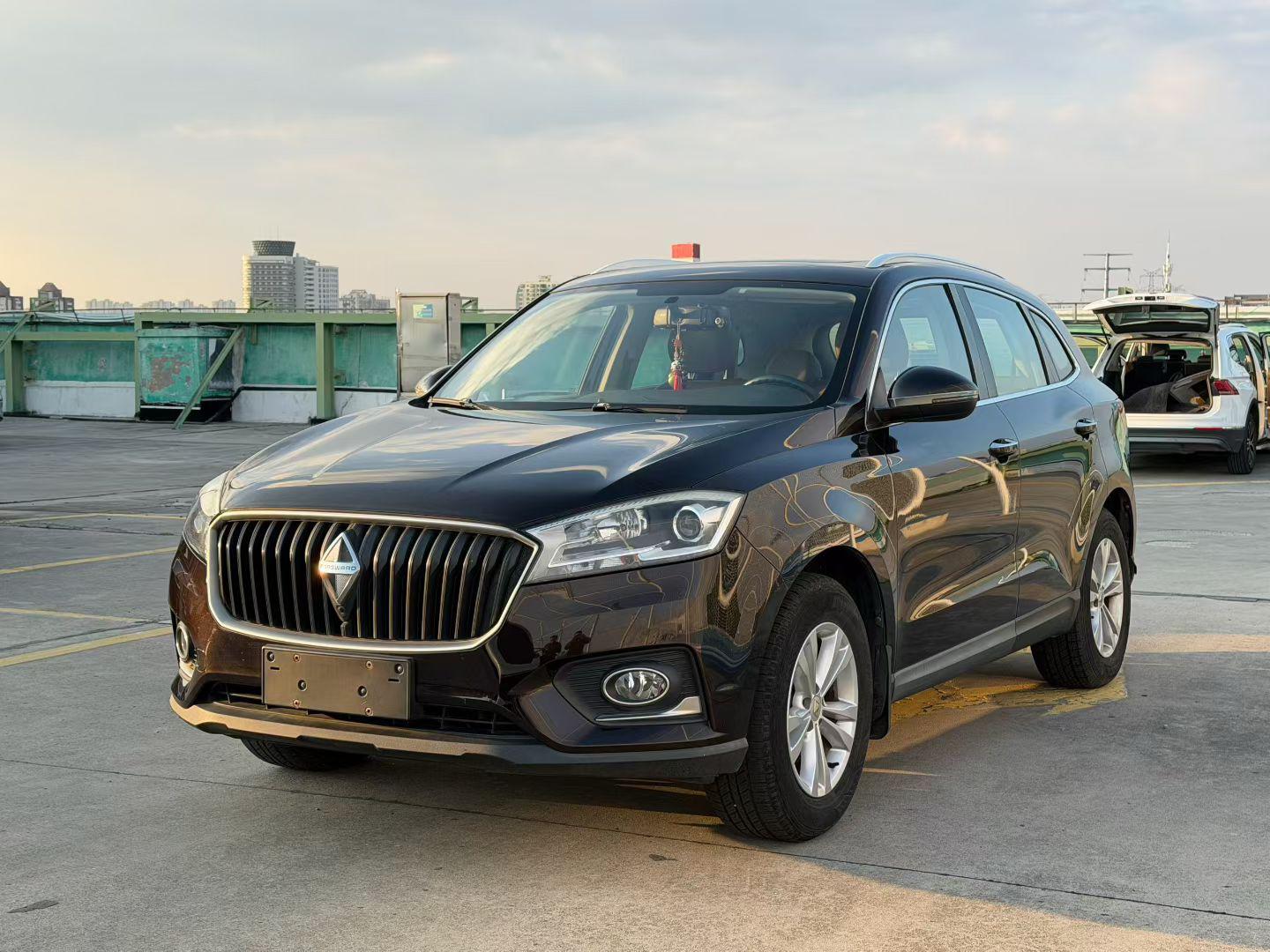 Borgward BX7 2016 28T liang qu jing ying ban 5 seats