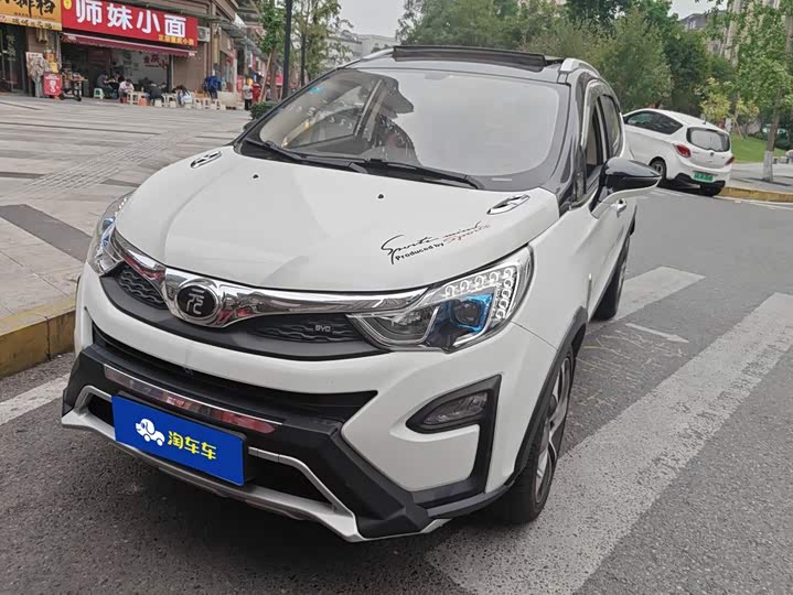 BYD Yuan 2016 1.5TID АКПП zun rong xing