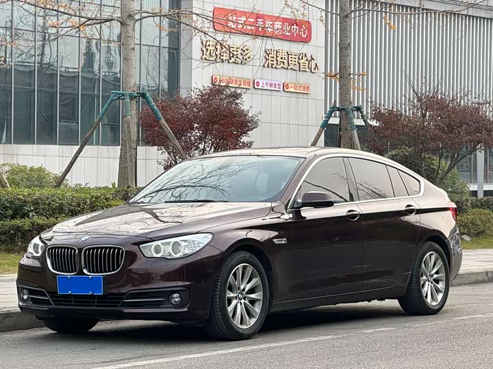 BMW 5 Series GT 2014 528i Leading