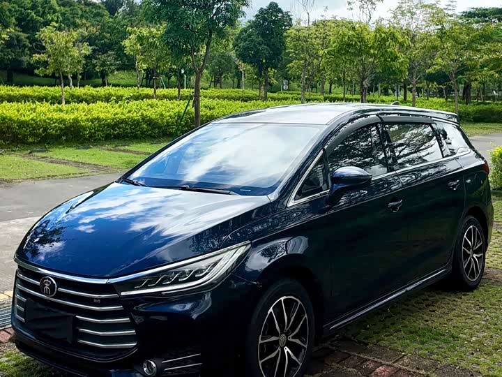 BYD Song MAX 2017 1.5T МКПП zhi lian Люкс 7 seats