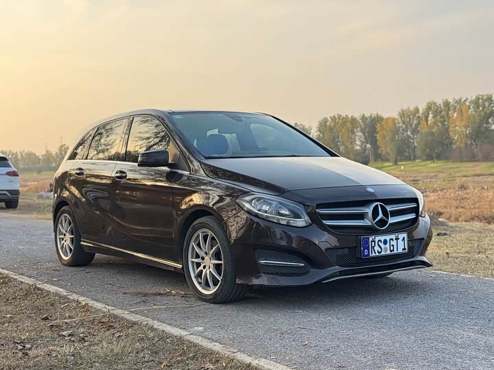Mercedes-Benz B-Class 2015 B 200 dong gan xing