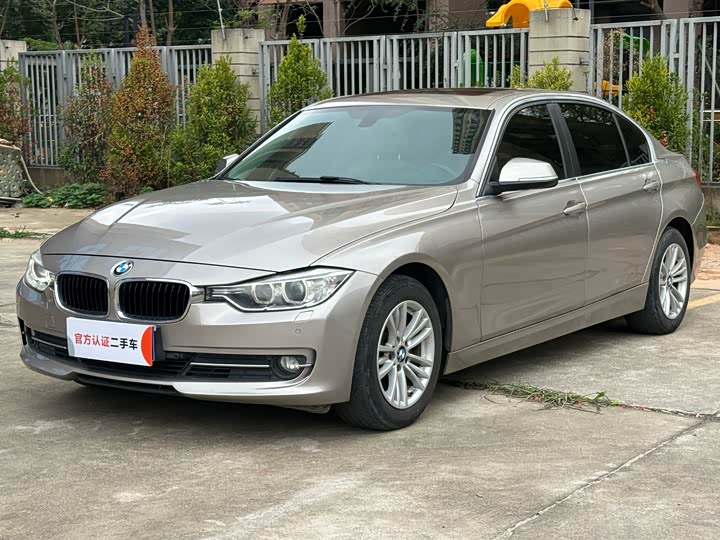 BMW 3 Series 2015 316Li Style