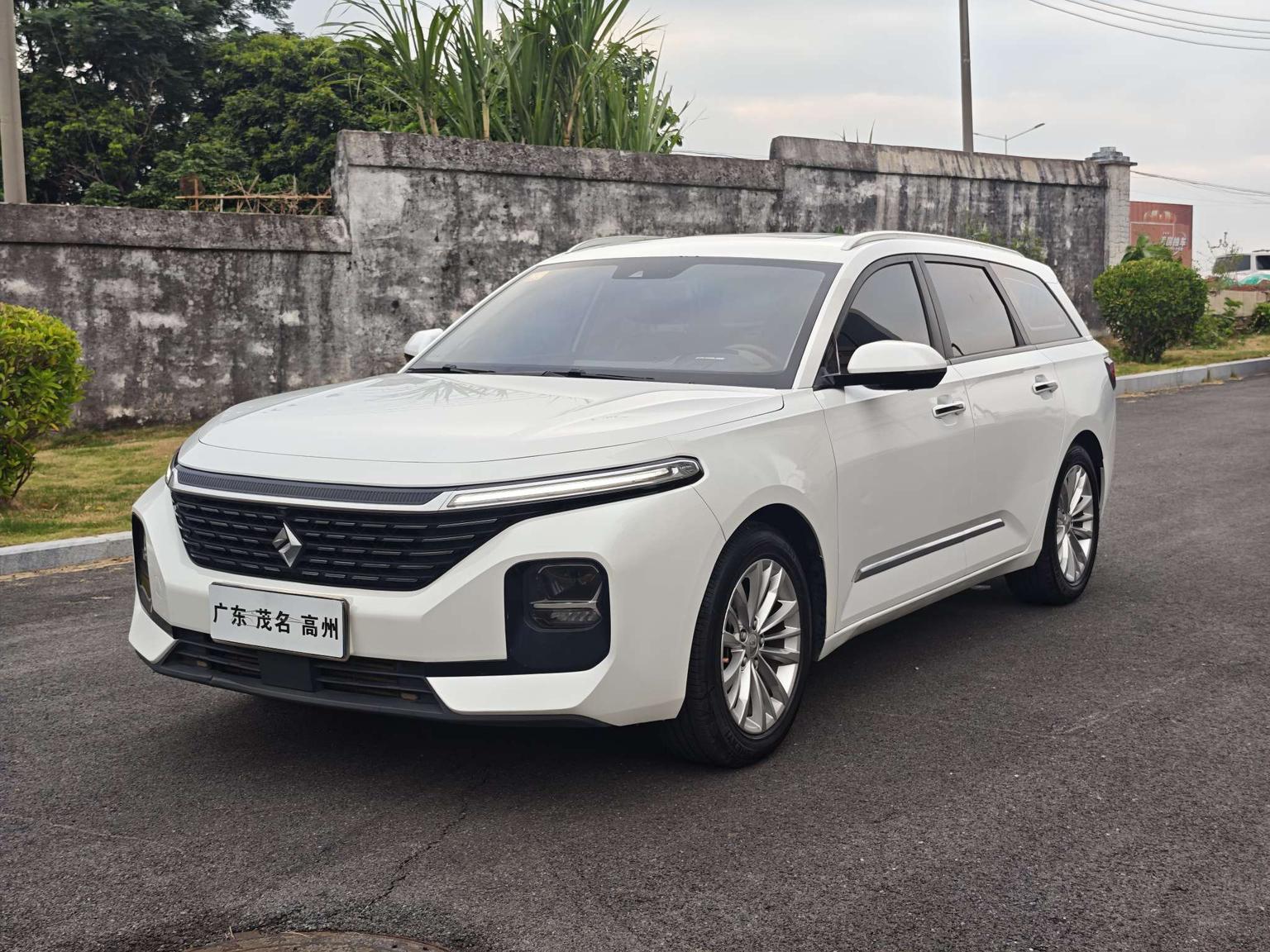 Baojun Valli 2021 1.5T da li tian kong CVT zun xiang xing