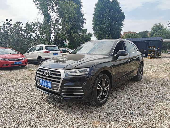 Audi Q5L 2018 40 TFSI rong xiang Style guo V