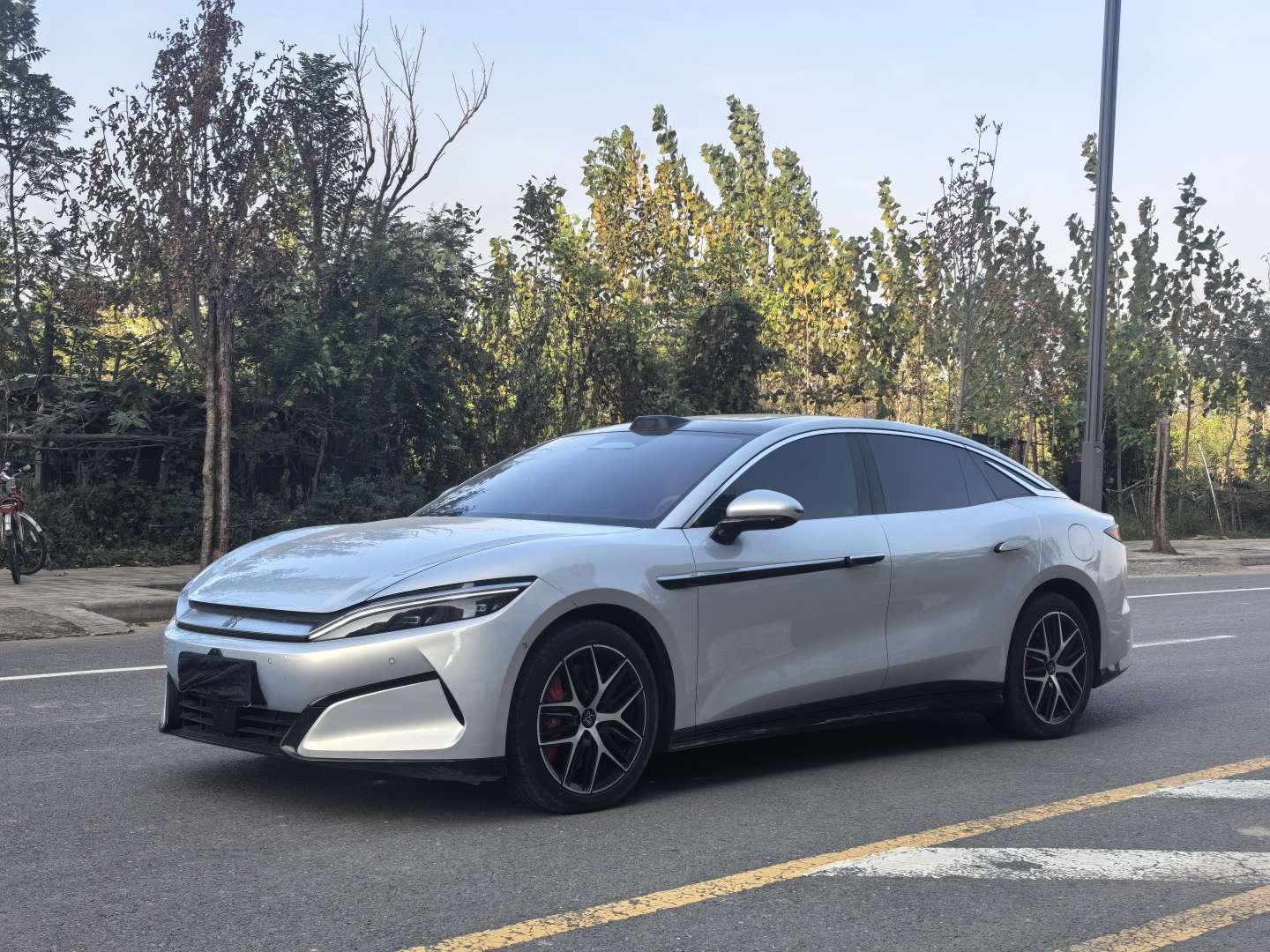 BYD Han L EV 2025 601KM AWD ji guang lei da Flagship