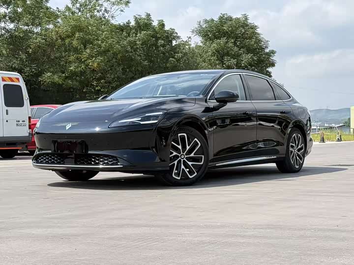 Baojun xiang jing 2025 chun dian 600km Luxury
