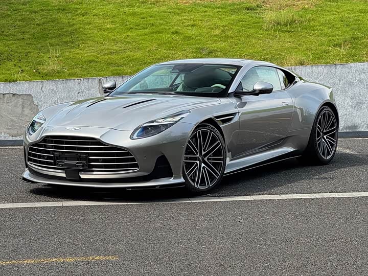 Aston Martin DB12 2023 4.0T V8 Coupe
