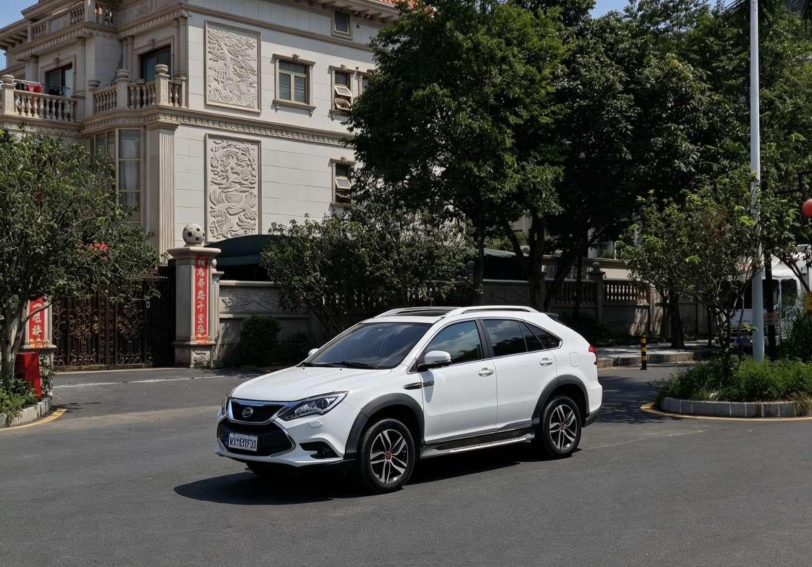BYD Tang DM 2015 DM 2.0T AWD Flagship