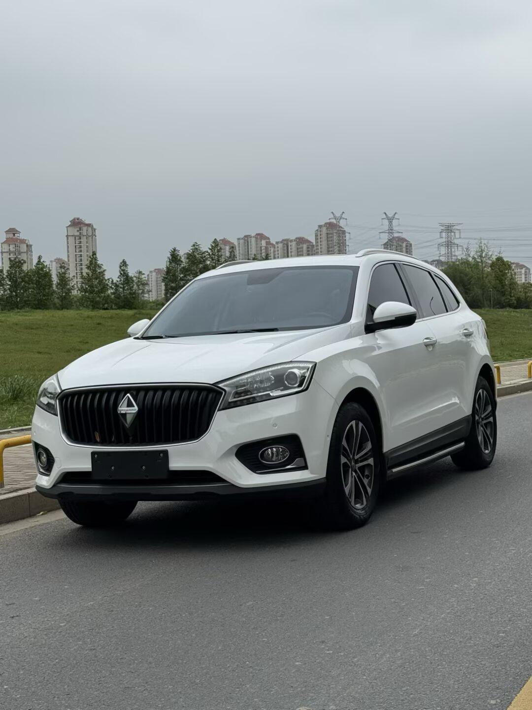 Borgward BX7 2016 28T liang qu Luxury 5 seats