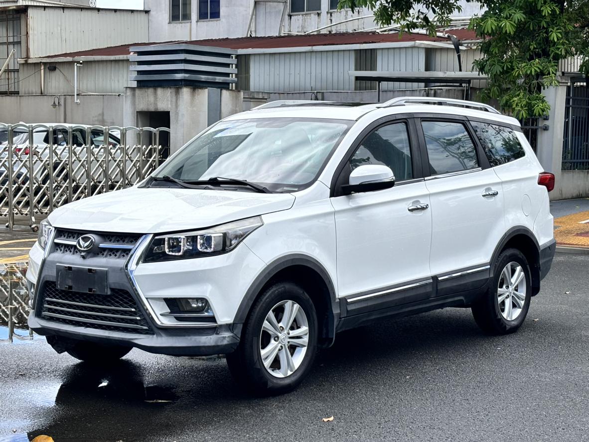BAIC Huansu S3 2016 S3 L 1.5L МКПП Премиум