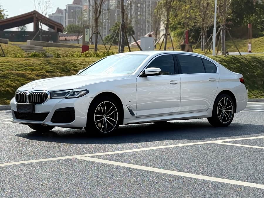 2022 BMW 5 Series 525Li M Sport Package